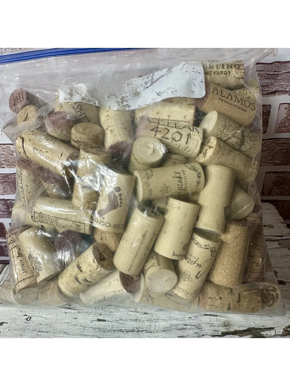 Natural Wine Corks Variety (1 Gallon Bag) Crafts Weddings - New (See Pictures)